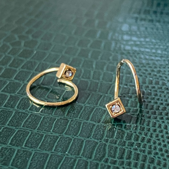 Jules Smith Crystal Wrap Around Earrings - Picture 8 of 10